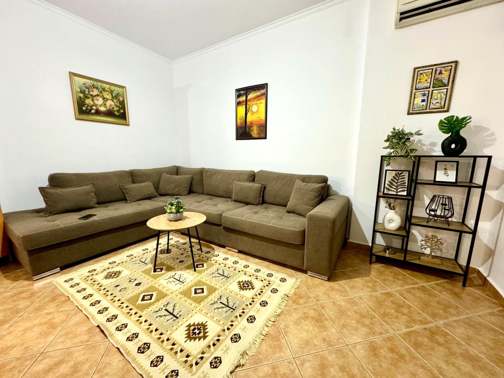 Four Seasons * Vlorë